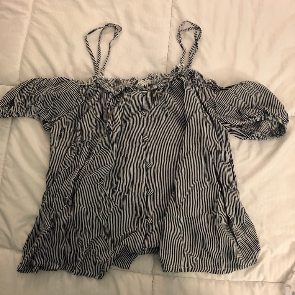 AMERICAN EAGLE STRIPED FLOWY TOP